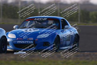 media/Jan-18-2026-CalClub SCCA (Sun) [[8bc6468723]]/Group 7 Race/Turn 1/